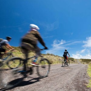 Mountain biking, Mana Road
